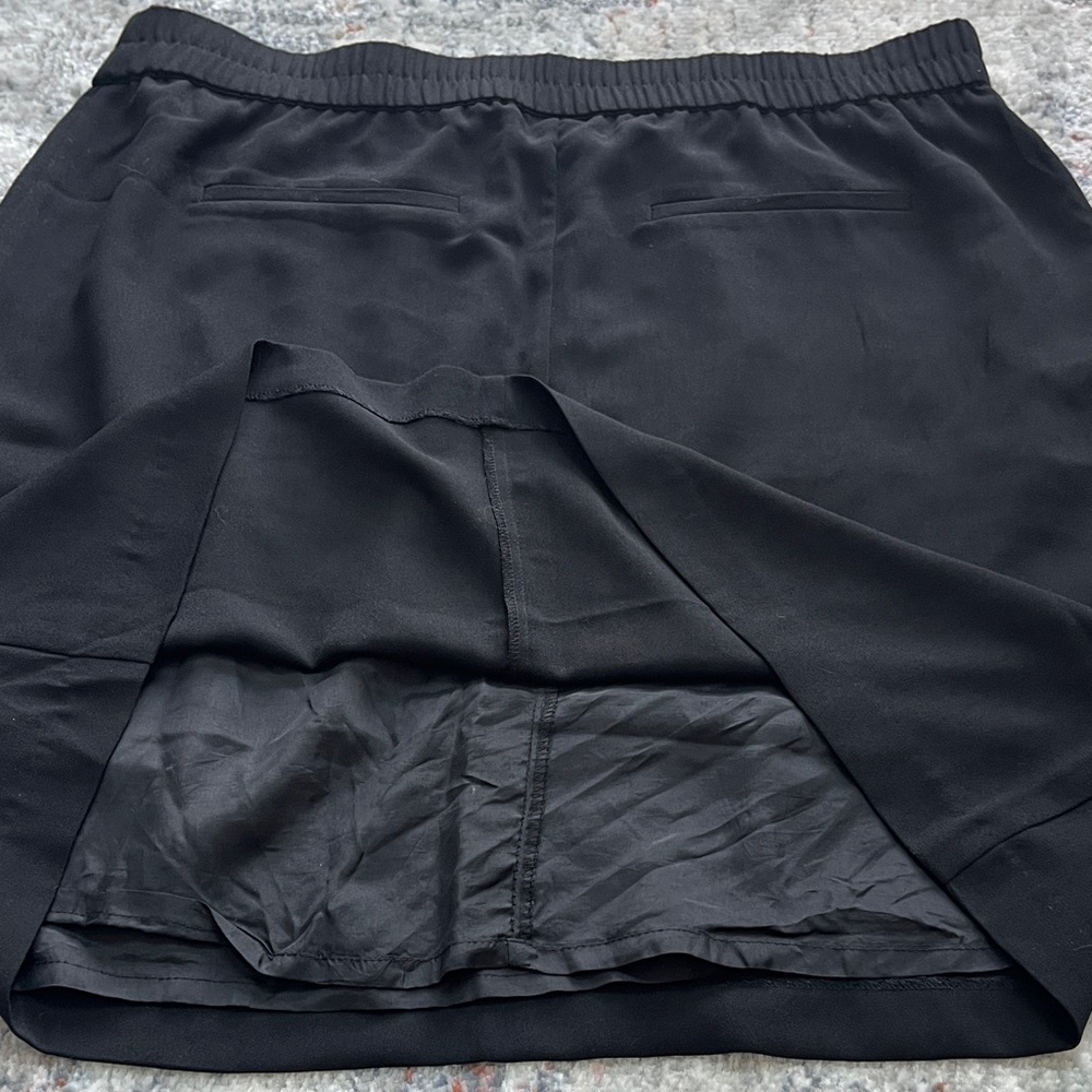 Black Lined Women's Skirt - Picture 7 of 9